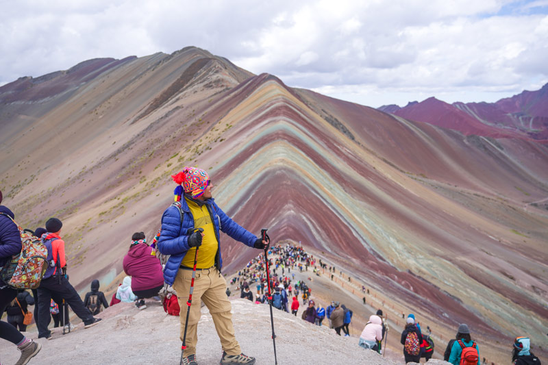 Guía en la Montaña de Colores