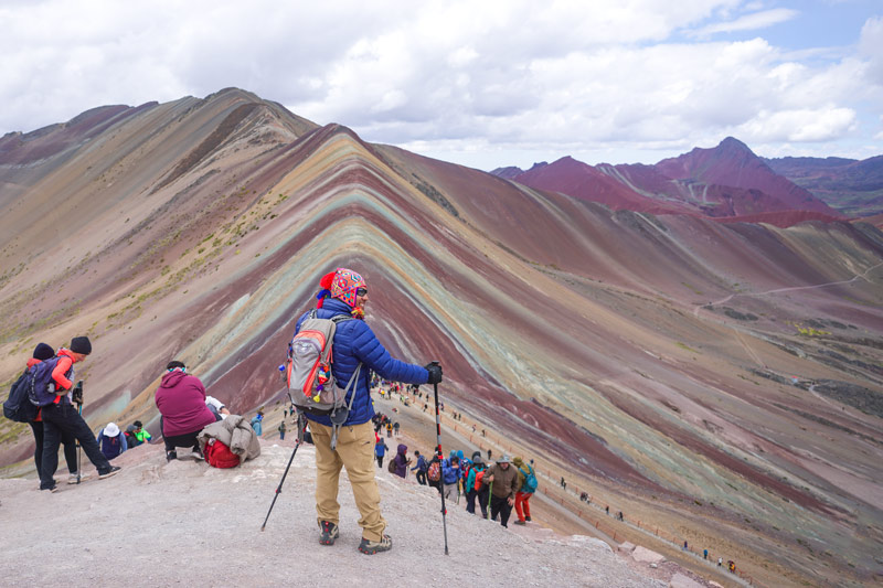Guía en la Montaña de Colores
